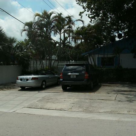 Appartement Newly Furnished Large Clean Quiet Private Unit à Fort Lauderdale Extérieur photo