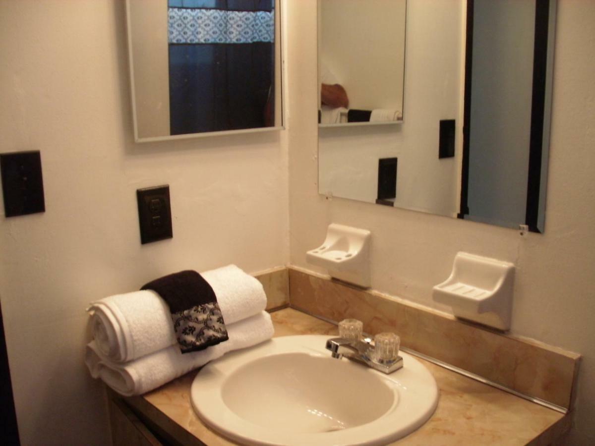 Appartement Newly Furnished Large Clean Quiet Private Unit à Fort Lauderdale Extérieur photo
